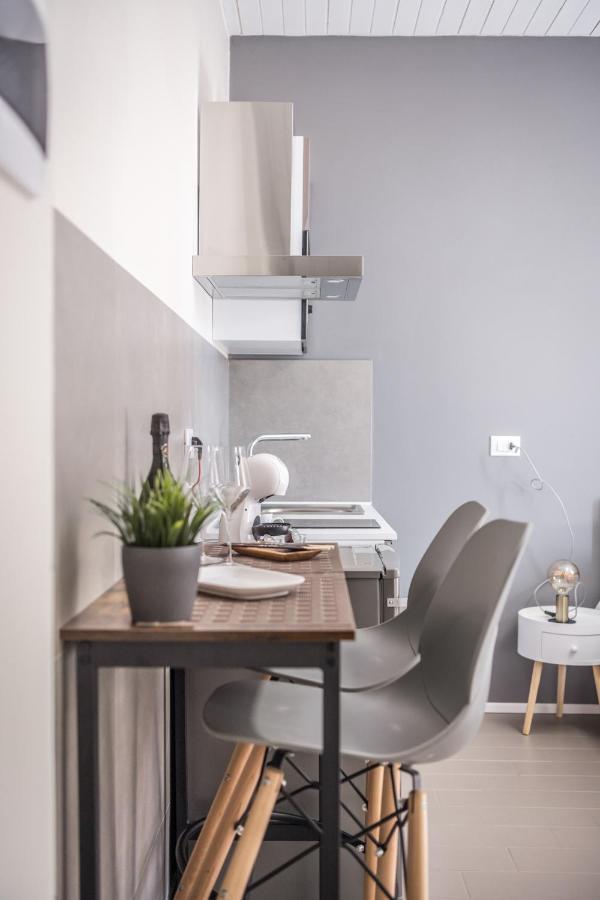 Suite 649 Mono Con Terrazzo Modena Exterior foto